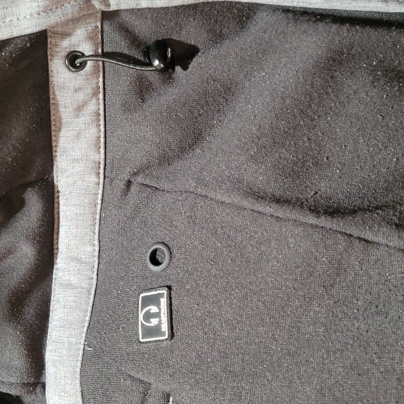 Calvin Klein Performance coat - Picture 5 of 9